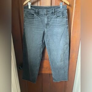 American Eagle women's 8 regular black barrel jeans